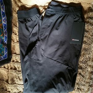 NwT Lululemon athletic jogger pant TALL